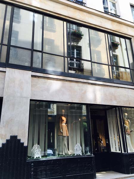 Le Showroom 01_75001 PARIS 01_11 Le Showroom 01_75001 PARIS 01_11